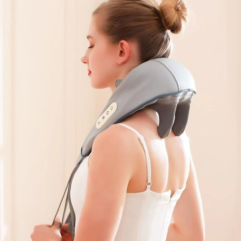 Máy massage cổ vai gáy 6D giảm đau nhức hiệu quả