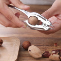 Dụng cụ bóc vỏ sò, nghêu tiện lợi,  kìm kẹp càng cua đa năng