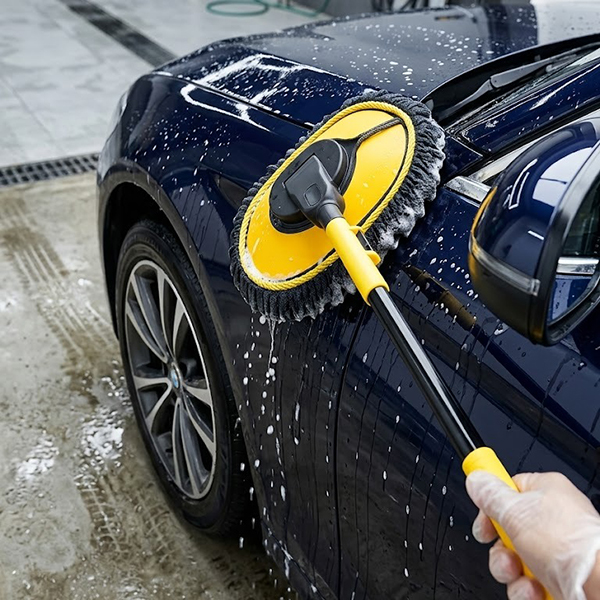 Chổi lau xe hơi tay cầm dài bằng sợi chenile mềm mại