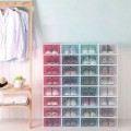 Hộp đựng giày dép bằng nhựa nắp đậy cứng trong suốt có lỗ thoáng khí