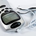 Máy massage trị liệu 4 miếng dán 6 chế độ tiện lợi, Máy massage + 4 miếng dán