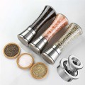 Dụng cụ đựng và xay hạt tiêu cầm tay tiện dụng